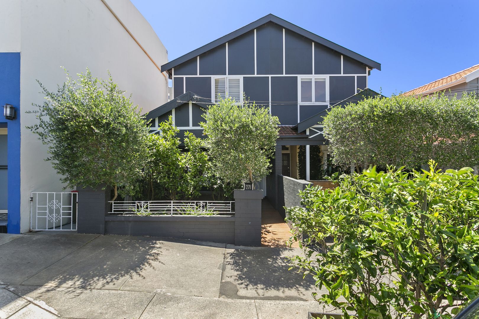 271 Clovelly Road, Clovelly Adrian Bo Team