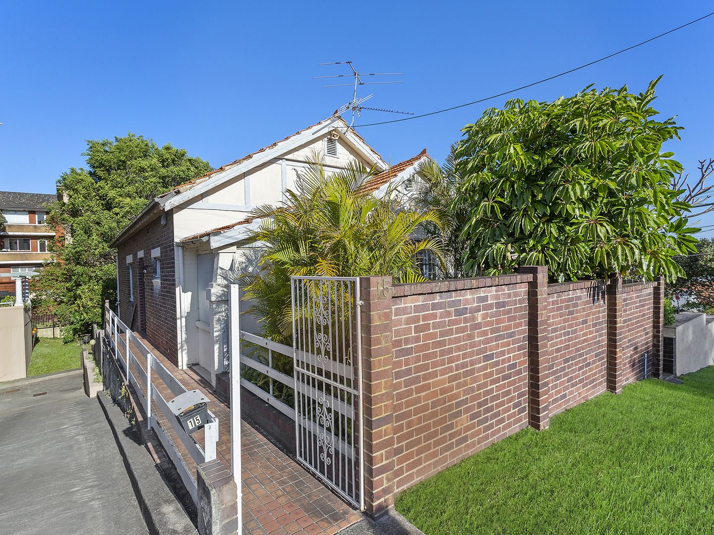 15 Hendy Avenue, Coogee NSW