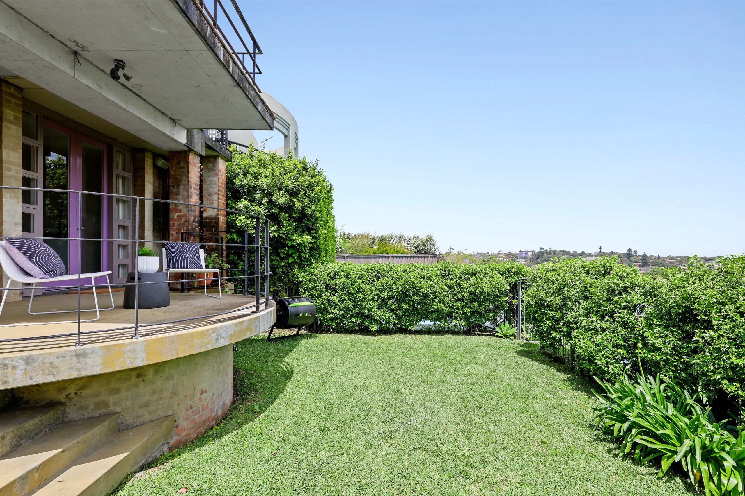 19 Henry Street, Queens Park Adrian Bo Team